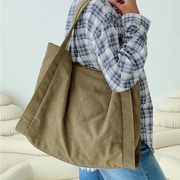 WANDRA QUILTED TOTE BAG GREEN - Picture 1 of 6